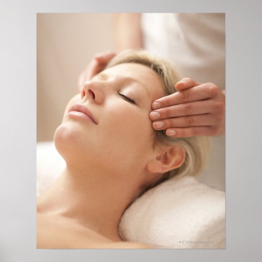 モデルがリリース済み。フェイシャル。 ポスター (正面)