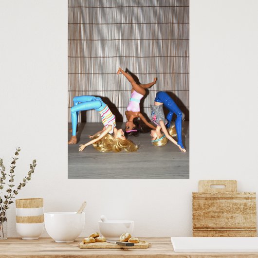 モデルが動作。 ポスター (キッチン)