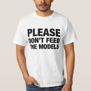 モデルを食べ物を与えないで下さい Tシャツ