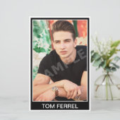 モデルアクターのヘッドショットが固定 (スタンド正面)