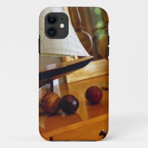 モデルヨットによるテーブルの旧式な野球 iPhone 11 ケース