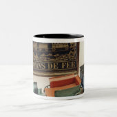 モデル鉄道、c.1870 ツートーンマグカップ (中央)