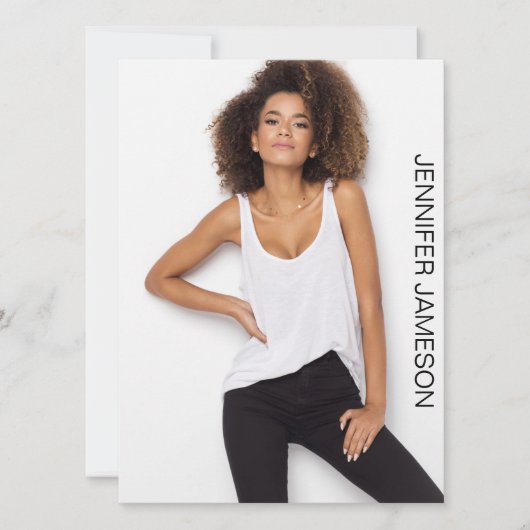 モデル・俳優用コンポジットカード | 3枚の写真 招待状 (正面)