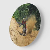 モトクロスの土バイクのチャンピオンの競争 ラージ壁時計 (傾斜)