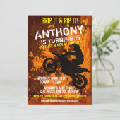 モトクロスダートバイクレースボーイズ誕生日パーティーの招待 招待状 (スタンド正面)