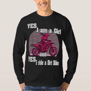 モトクロス 私、女の子だけどバイク乗るよ Tシャツ