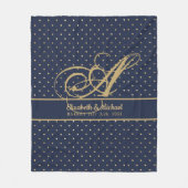 モナガムネイビーブルー金ゴールド水玉模様ニューリウェズ結婚ズ フリースブランケット (正面)