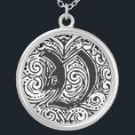 モナキヤ「V」 シルバープレートネックレス<br><div class="desc">Monarchiaと呼ファンシーばれるLetter Monogramフォント。ヴィンテージビクトリアンスタイル文字。これカスタマイズは、あなたのアートワークまたは文字と。このデザインを製品に転送する。</div>