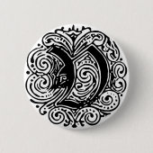 モナキヤ「V」 缶バッジ (正面)