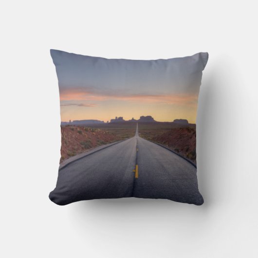 モニュメントバレートライバルパークへの道 クッション (正面)