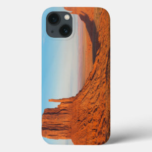 モニュメントバレーユタ砂漠ミッテンズインパノラマ iPhone 13ケース