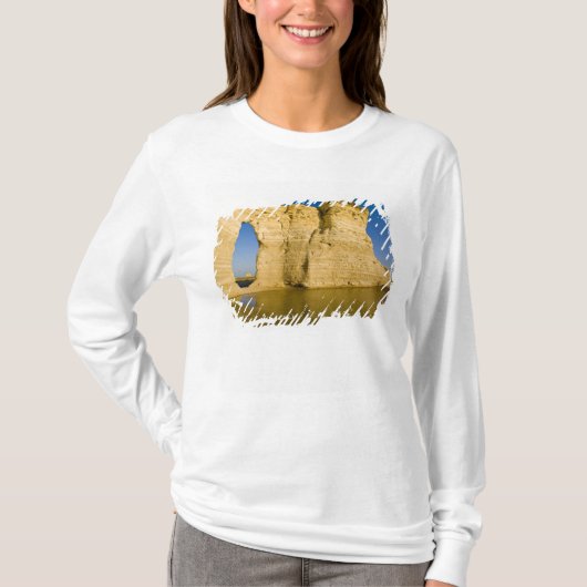 モニュメント・ロックスの鍵穴（別名: チョーク） Tシャツ (正面)