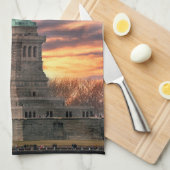 モニュメント 自由の女神| キッチンタオル (四つ折り)