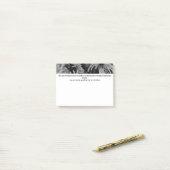 モノクロで手に届くシンボリック ポストイット (デスク上)