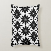 モノクロのダマスカス柄 アクセントクッション (正面(垂直))