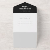 モノクロのミニマルな結婚式の写真とQRコードの招待状 オールインワン招待状 (外側)