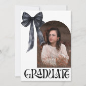 モノクロの弓の卒業（写真あり） 招待状 (正面)