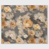 モノクロの水彩画の金色の装飾的な花が上に ラッピングペーパー (フラット)