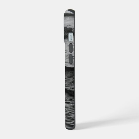 モノクロの海 iPhone 15ケース (左側面)