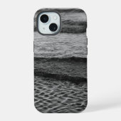 モノクロの海 iPhone 15ケース (裏面)