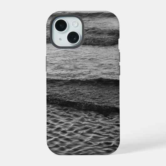 モノクロの海 iPhone 15ケース (裏面)