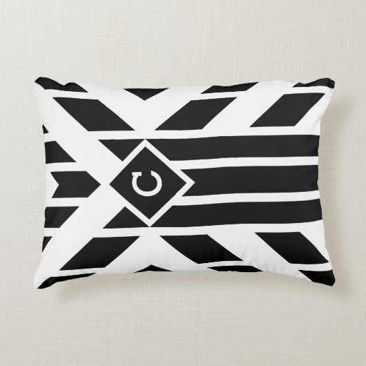 モノクロストライプの四角形の黒い文字 アクセントクッション (正面)