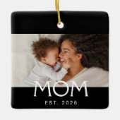 モノクロタイポグラフィ写真「Mom Established」 セラミックオーナメント (正面)