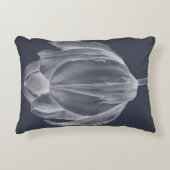 モノクロチューリップI アクセントクッション (正面)