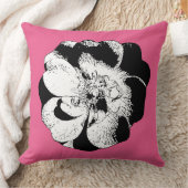 モノクロフローラ装飾用クッションオンブライトピンク クッション (ブランケット)