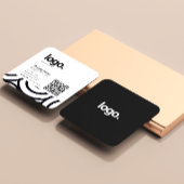 モノクロモダンプロフェッショナルQRコード スクエア名刺