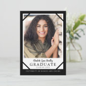 モノクロユニークな卒業おめでとうカード 招待状 (スタンド正面)