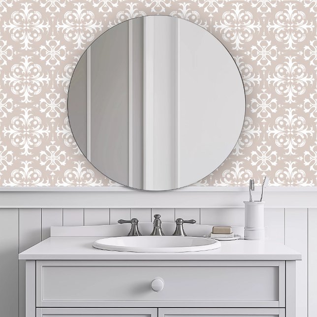 モノクローム ダスティ ピンク 壁紙 (Monochromatic Dusty Pink Wallpaper in a white bathroom.)