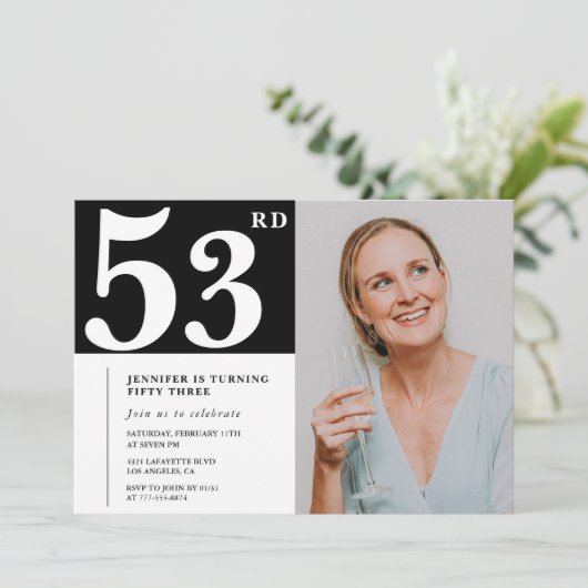 モノクロ写真の53歳の誕生日招待状 招待状 (スタンド正面)