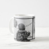 モノクロ写真2枚 コーヒーマグカップ (正面左)