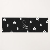 モノクロ動物の手のプリントパターン ヨガマット (正面(横))