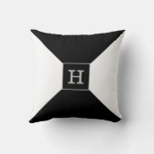 モノクロ文字 クッション (裏面)