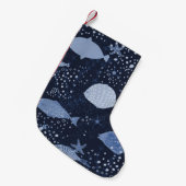 モノクロ睡眠魚、暗いパターン。 スモールクリスマスストッキング (正面 (吊り時))