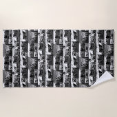 モノクロ陛下：高地カウフォトコラージュ ビーチタオル (正面)