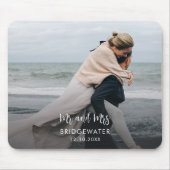 モノグエレガントラモダンム夫妻の写結婚真 マウスパッド (正面)