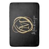 モノグラエレガントムスタイリッシュ・スクリプト名ブラック・金ゴールド バスマット (正面縦)