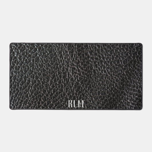 モノグラフェイクムを使用したシックなブラックレザー デスクマット (正面)