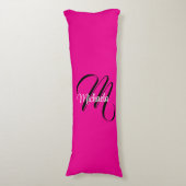 モノグラミニマルムモダンイニシャル名hot pink ボディピロー (正面縦)