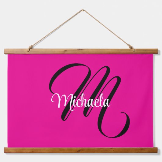モノグラミニマルムモダンイニシャル名hot pink 吊り下げ型タペストリー (正面)