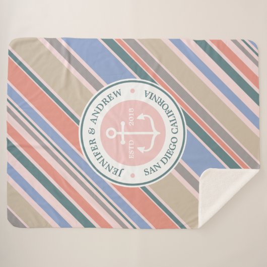 モノグラムいかりトレンディーストライプズピンク航海のビーチ シェルパブランケット (正面(横))