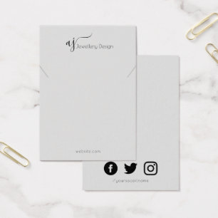 モノグラムとソーシャルメディアのネックレスまたはブレスレット