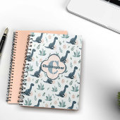 モノグラムと名前のかわいい青い緑の恐竜 ノートブック