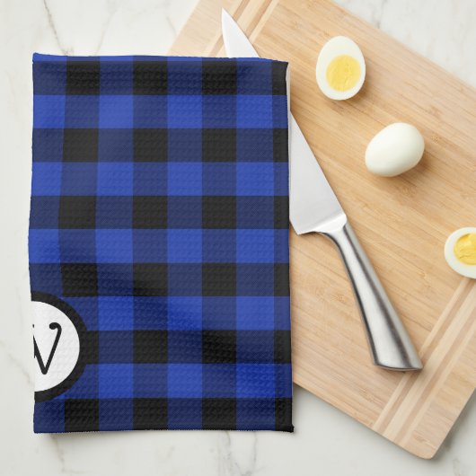 モノグラムと明るい青と黒のバッファローのプレイド キッチンタオル (四つ折り)