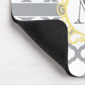 モノグラムと灰色と黄色のモロッコのパターン マウスパッド (コーナー)