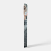 モノグラムと絡み合うハート iPhone 15ケース (左側面)
