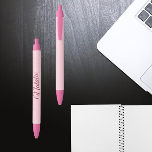 モノグラムのなパステル調ピンクの無地 黒ボールペン